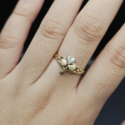 Clover Ring