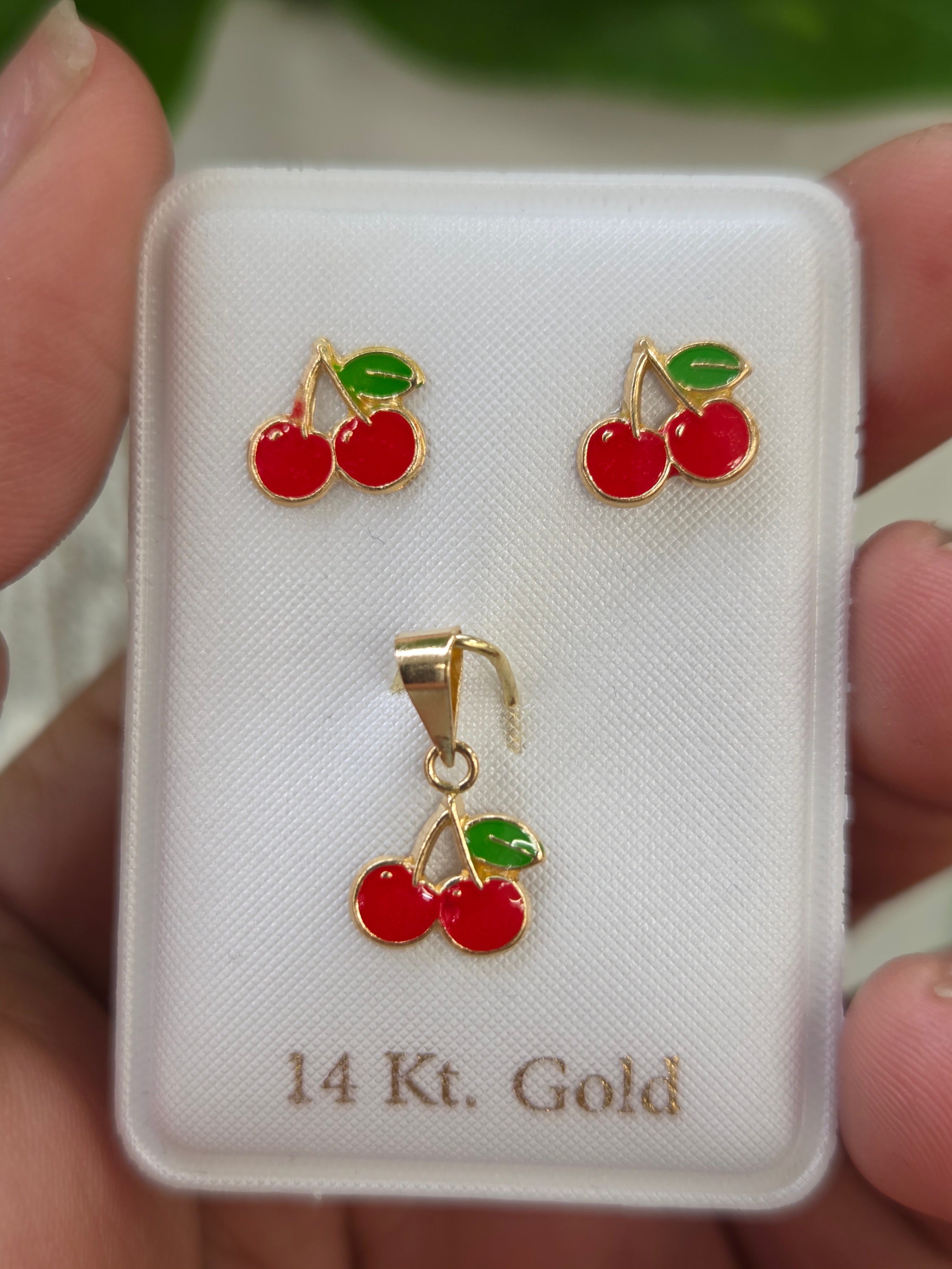 Set aretes y dije de cereza 14kt