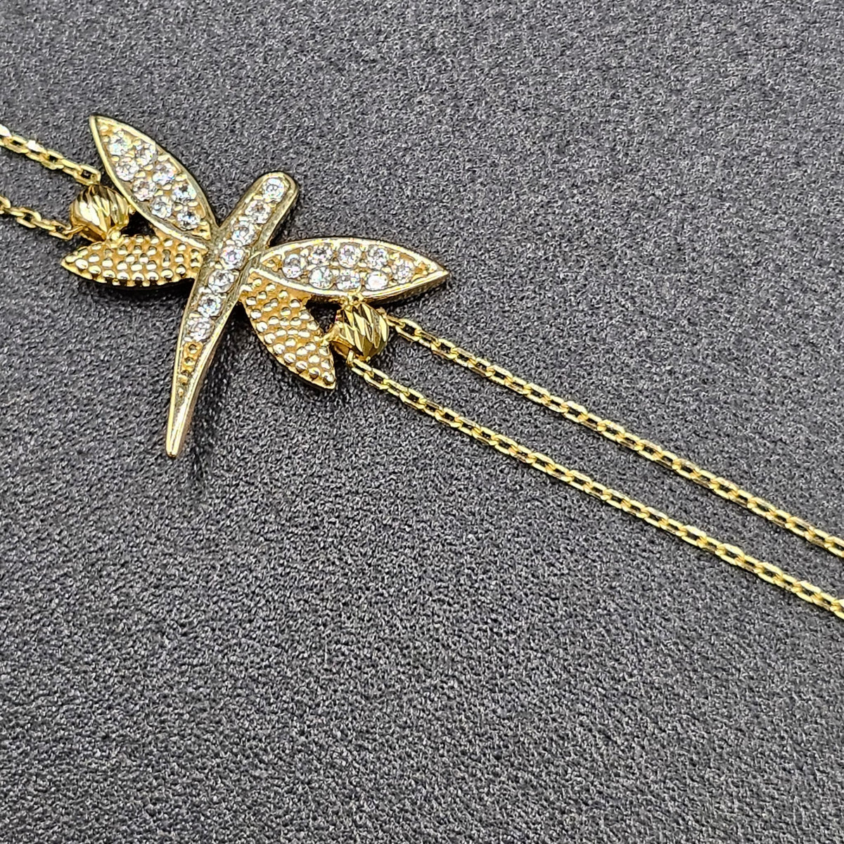 Esclava de colibrí