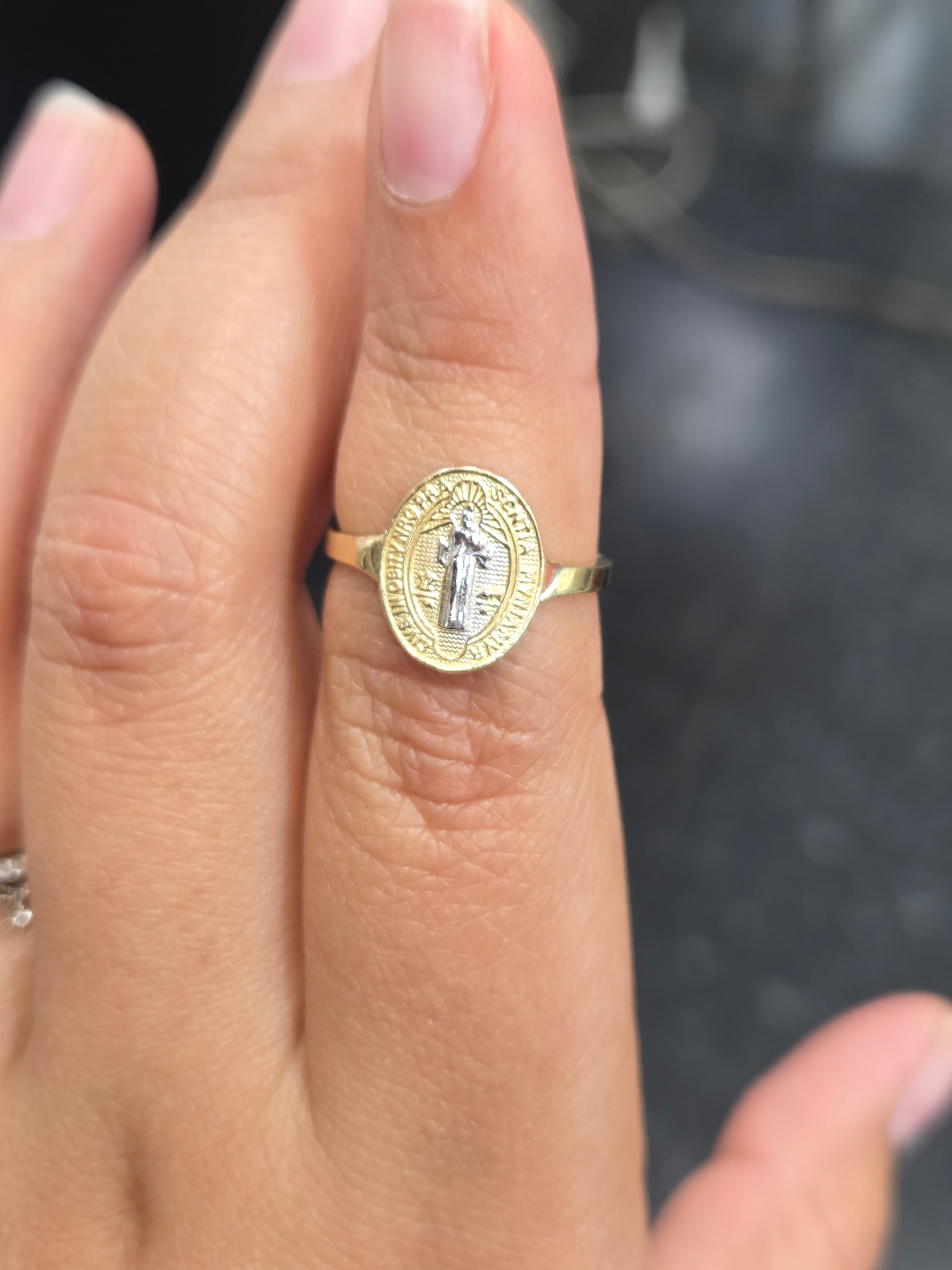Anillo san benito