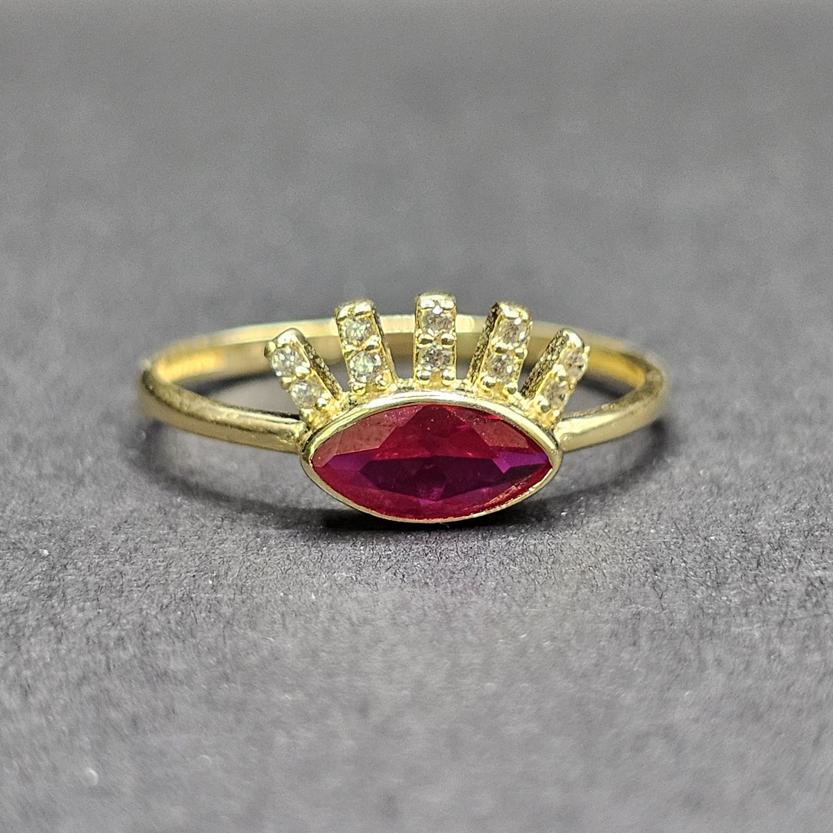Eye Ring